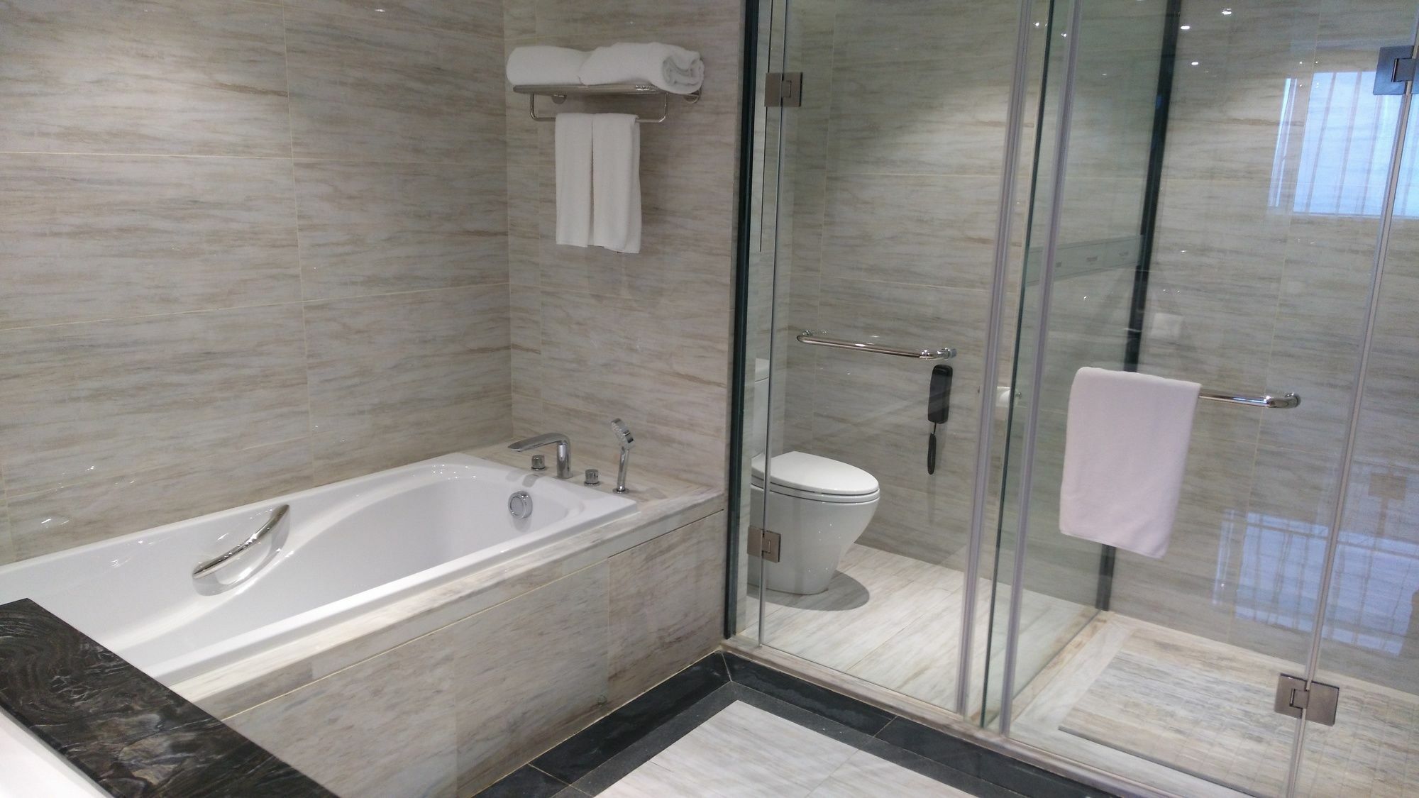 Hilton Garden Inn Wuhan Hankou Exteriér fotografie